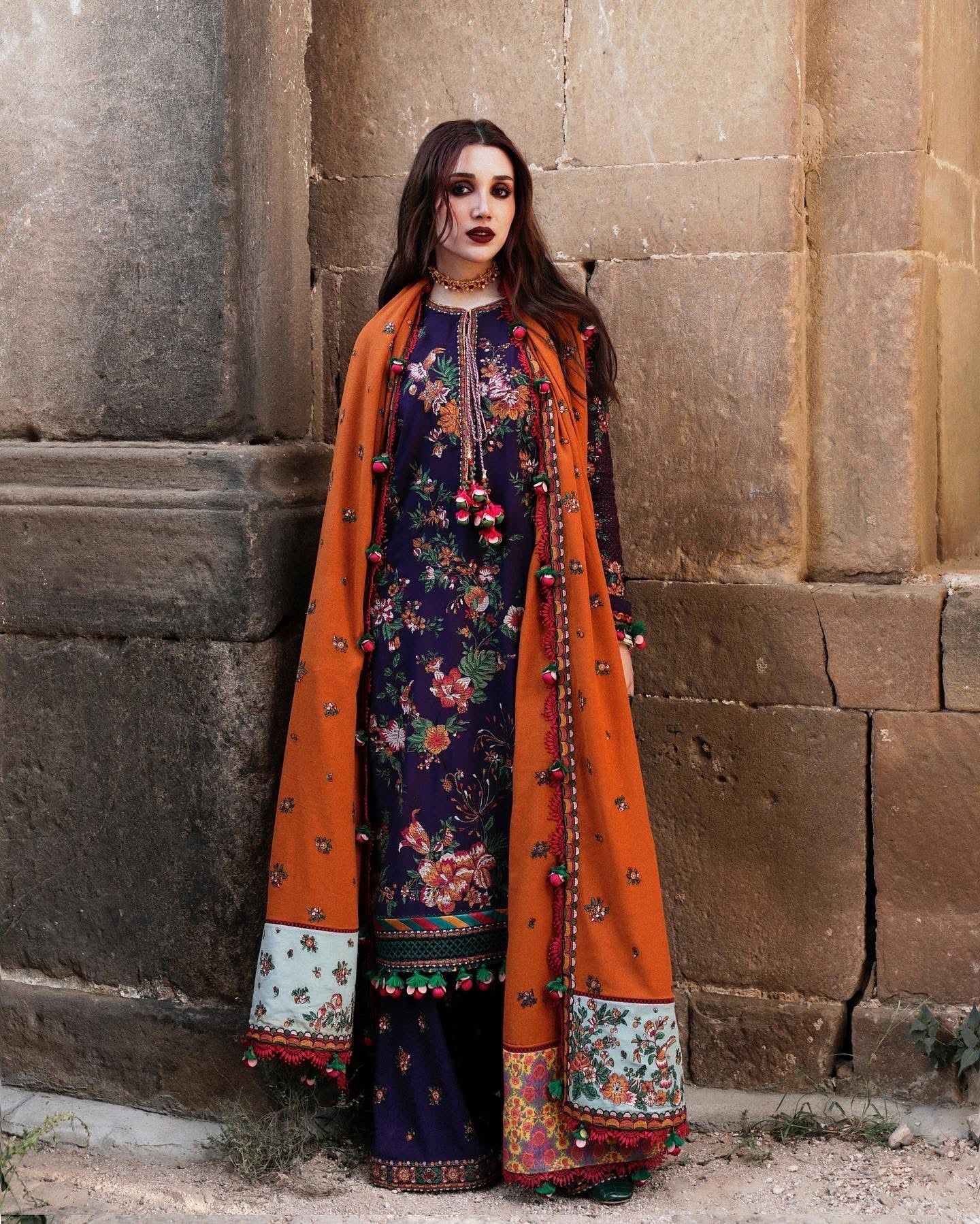 Hussain Rehar Unstitched Dhanak 3PC With Embroidered Shawl
