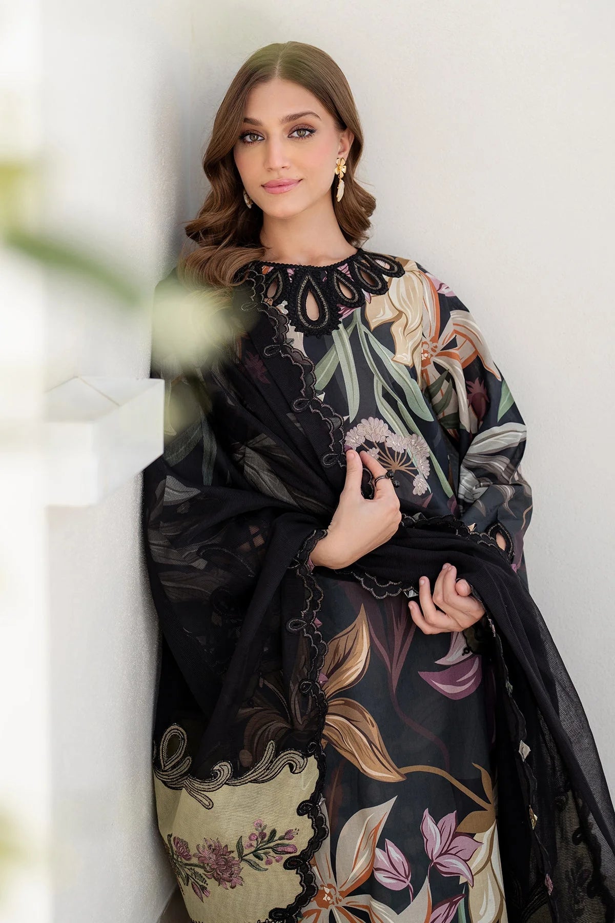 BAROQUE UNSTITCHED LAWN 3PC PATCHES WITH 4 SIDE LACE AND CHIFFON DUPATTA