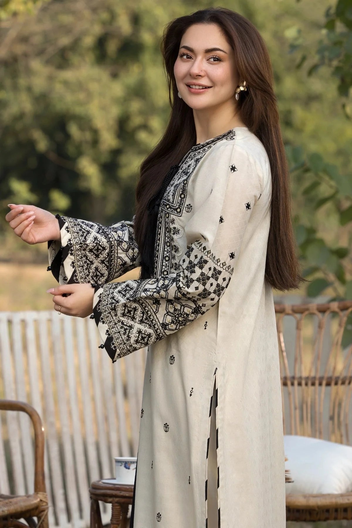 Zara Shah Jahan - 3PC Unstitched Dhanak Embroidered Shirt with Embroidered Dhanak Shawl and Plain Trouser