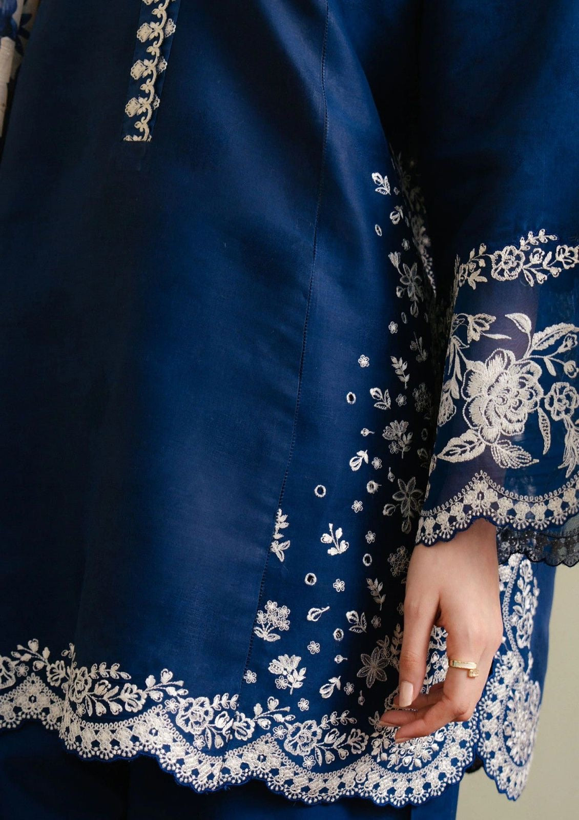 Coco Unstitched 3Pc Dhanak collection