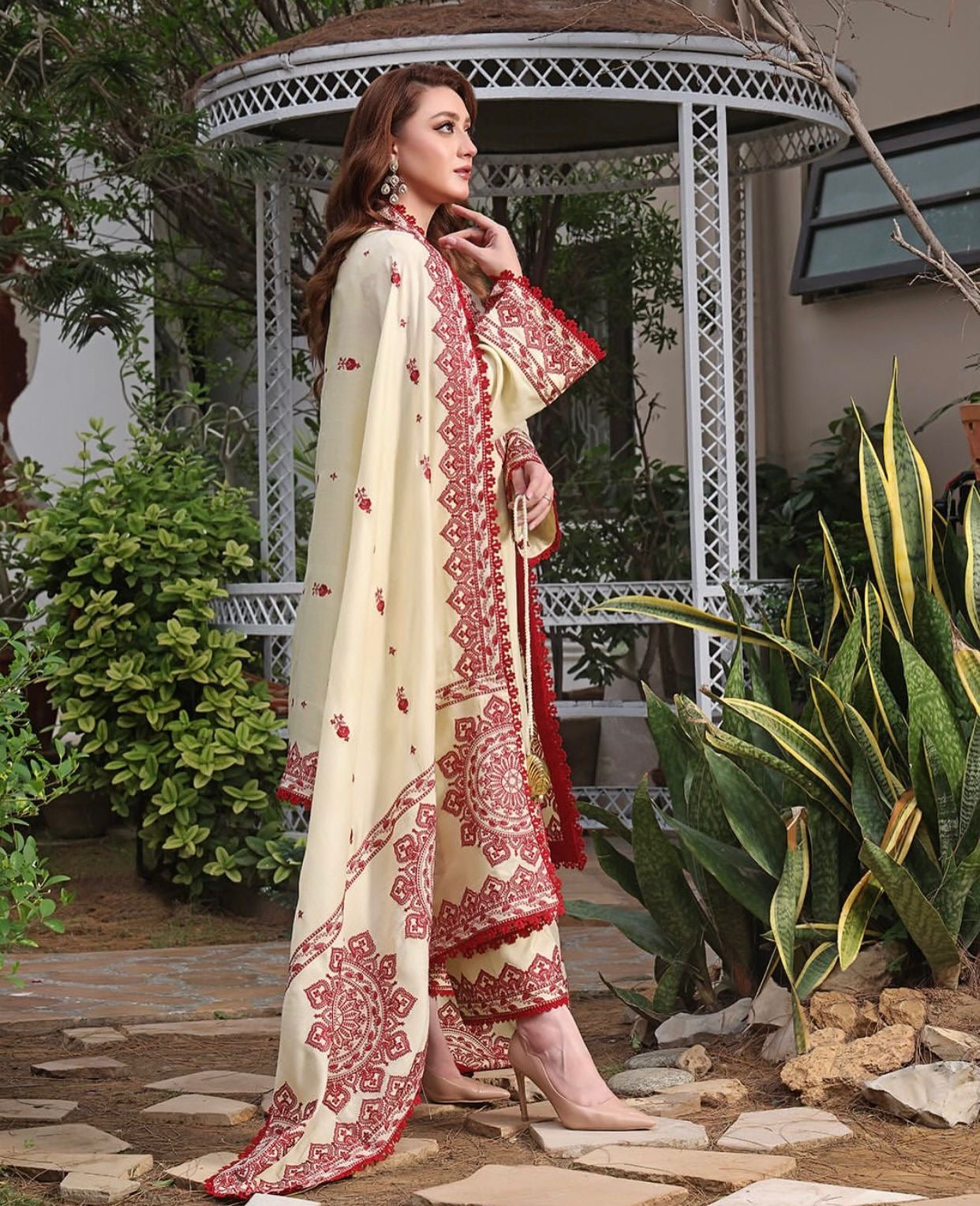ANEELA’S MOST DEMANDING 3PC EDITION
