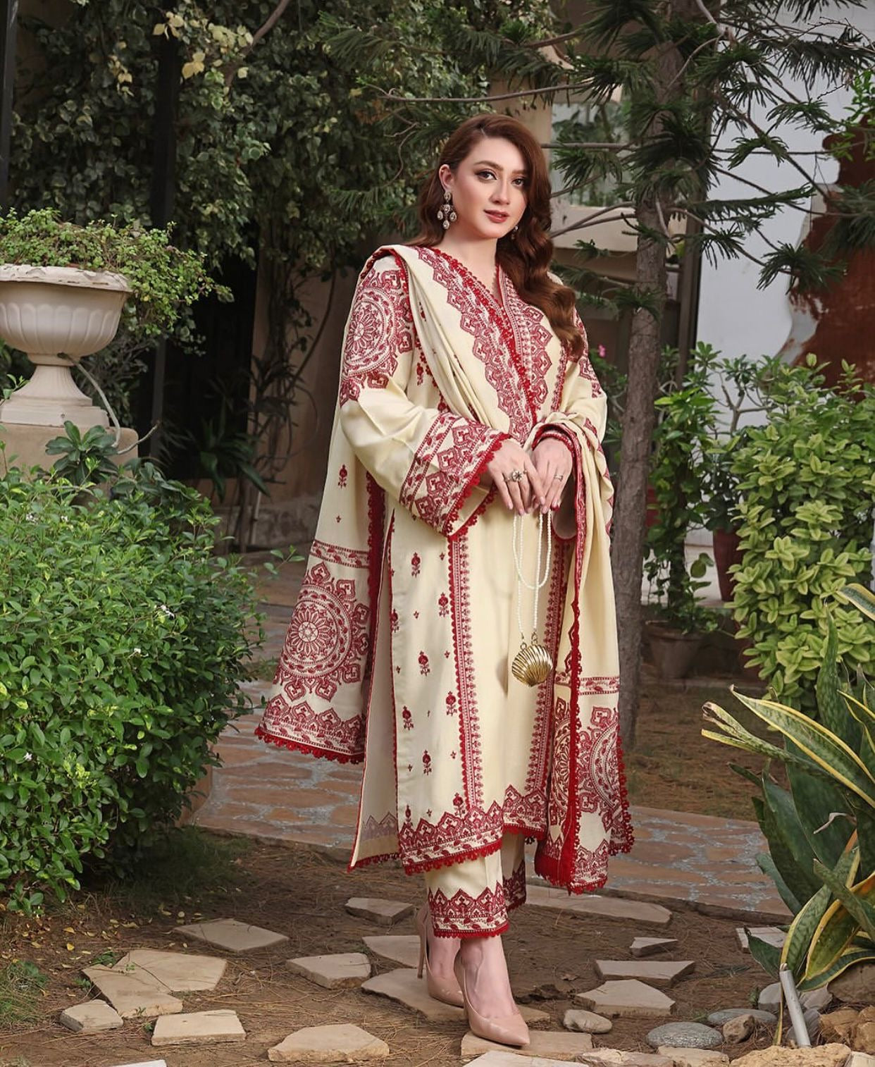 ANEELA’S MOST DEMANDING 3PC EDITION