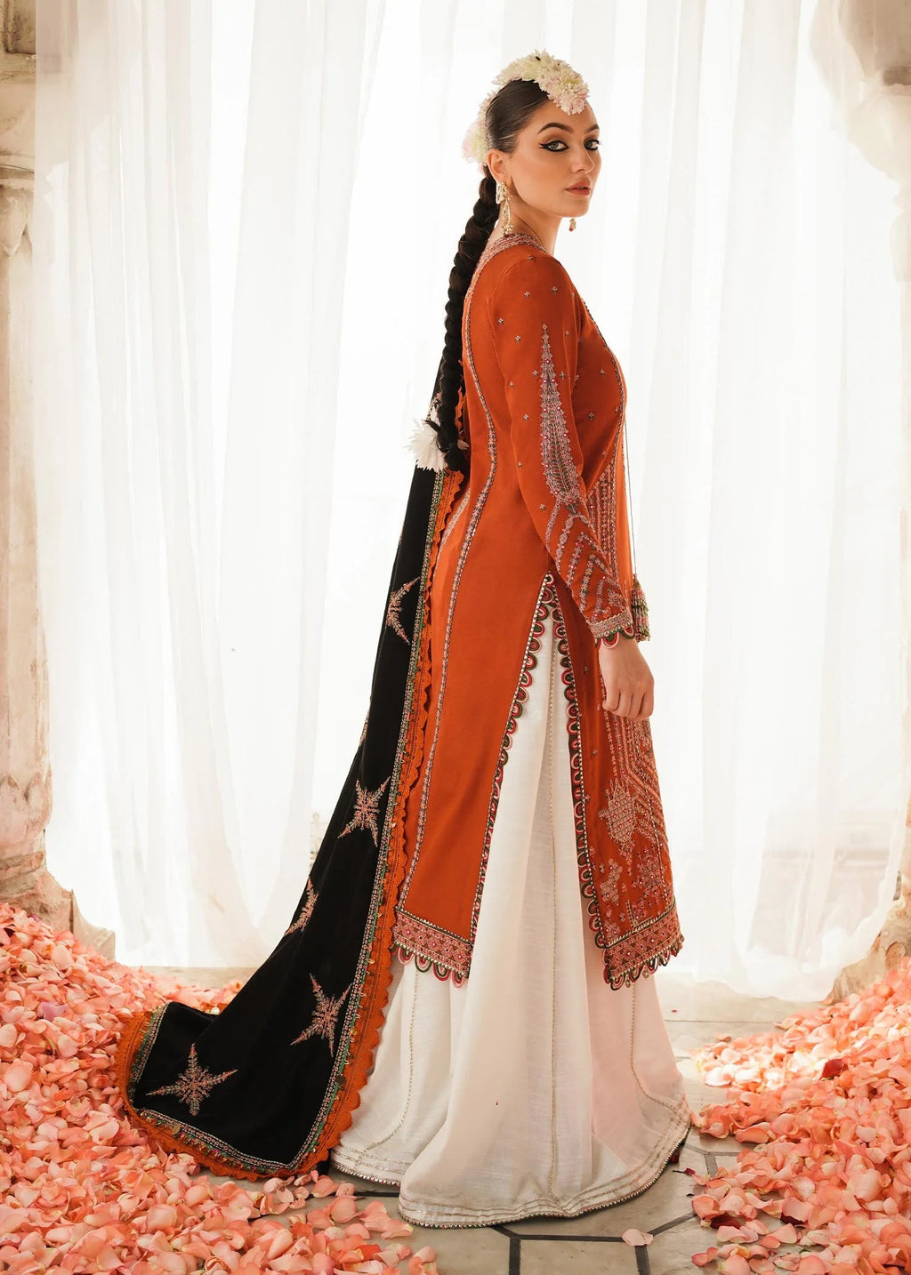HUSSAIN REHAR LUXURY
UNSTITCHED DHANAK
EMBROIDERED 3PC WITH DHANAK MARINA READY TO WEAR SHAWL