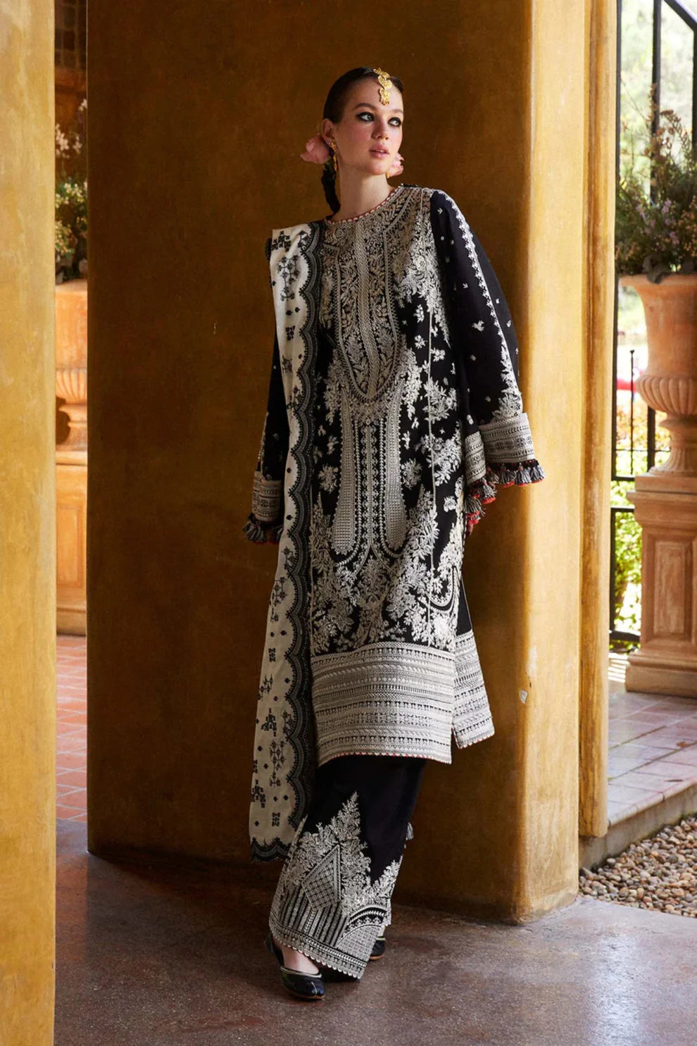 Hussain Rehar 004 3PC Unstitched Luxury dhanak Heavy Embroidered Suit