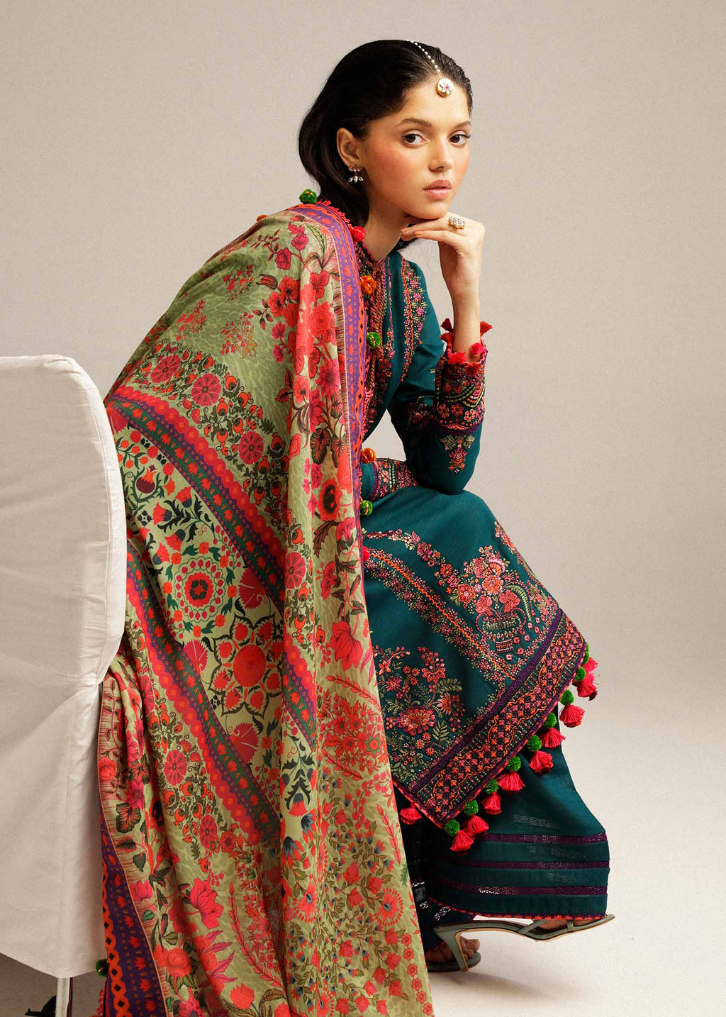 HUSSAIN REHAR LUXURY
UNSTITCHED DHANAK
EMBROIDERED 3PC WITH DHANAK MARINA READY TO WEAR SHAWL