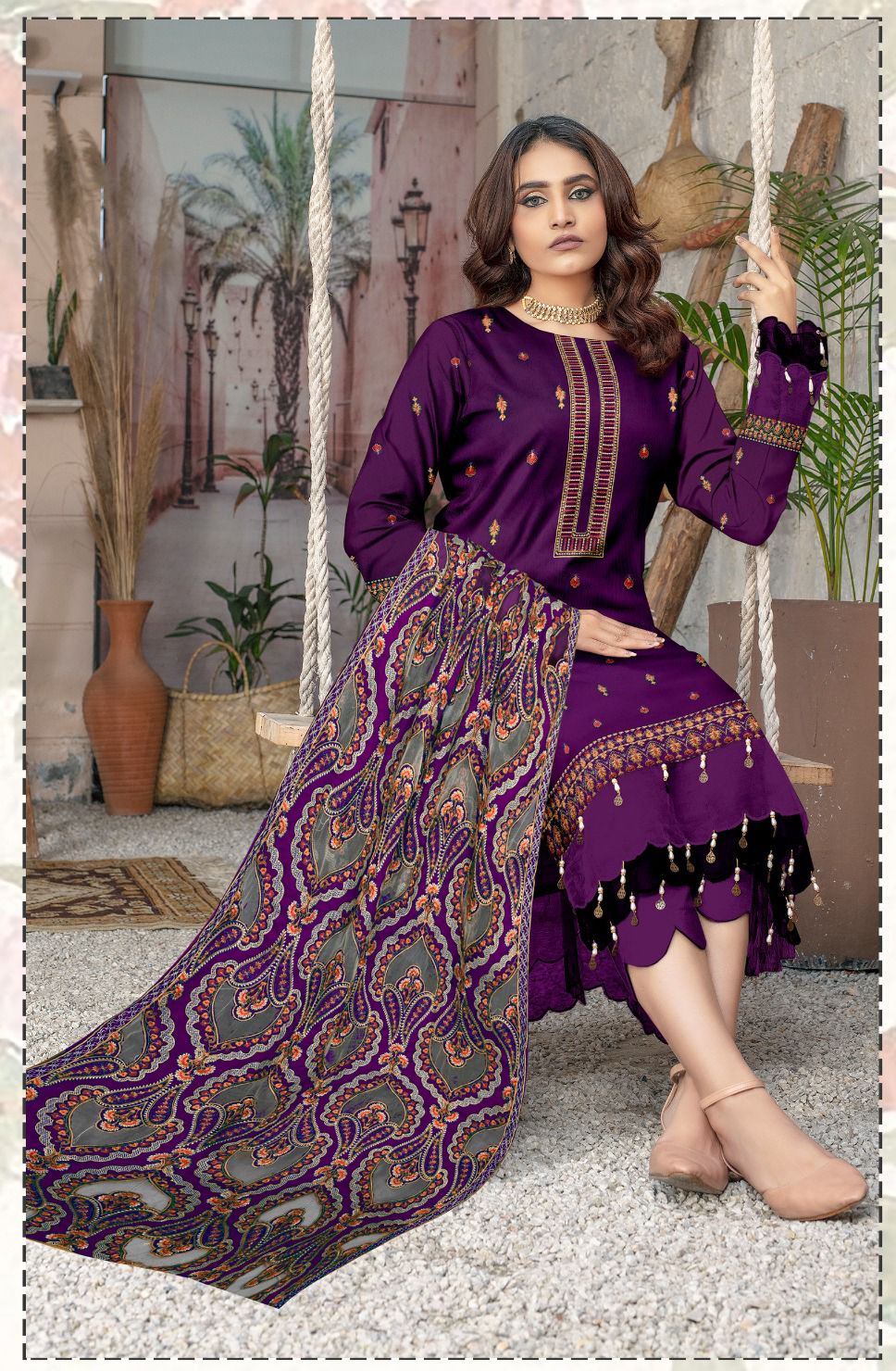 Bareeze Unstitched
Luxury Dhanak Heavy Embroidered 3PC Suit With Laser Cut Shawl