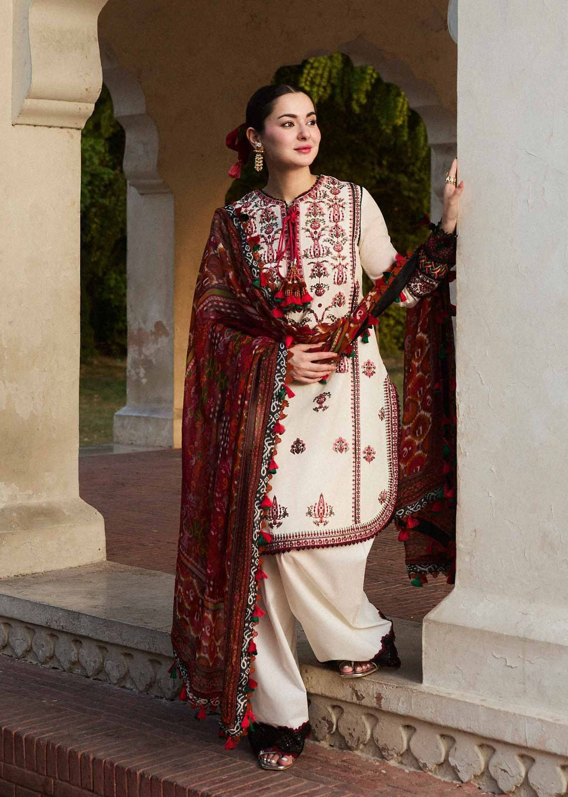 QALAMQAR 3 PC HEAVY SHAWL DHANAK COLLECTION